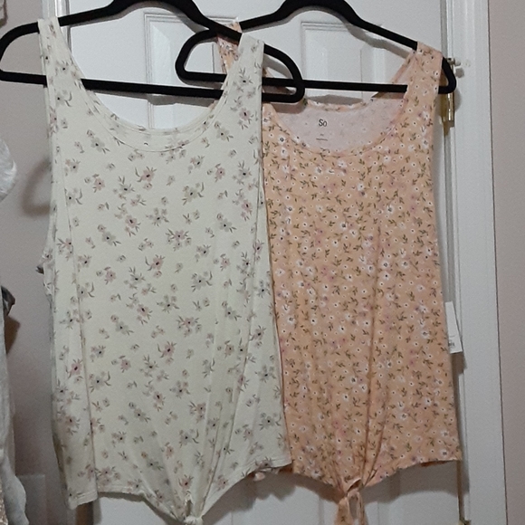 Kohl's Tops - 2 tank tops